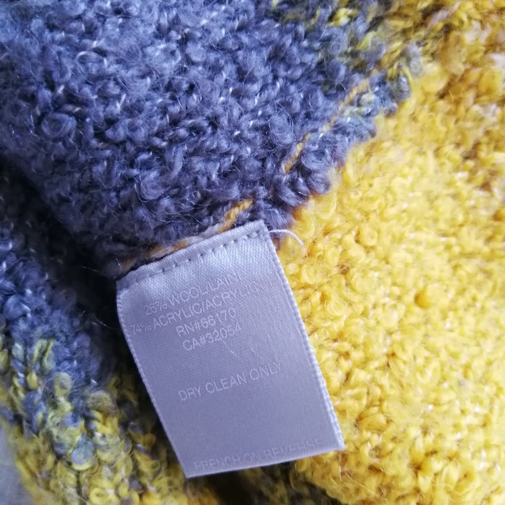 Sparkle & Fade Sweater, S size - Picture 4 of 4